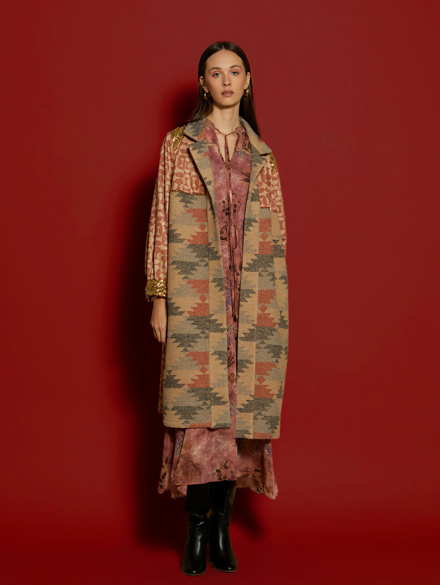 Bi-materia kaftan coat