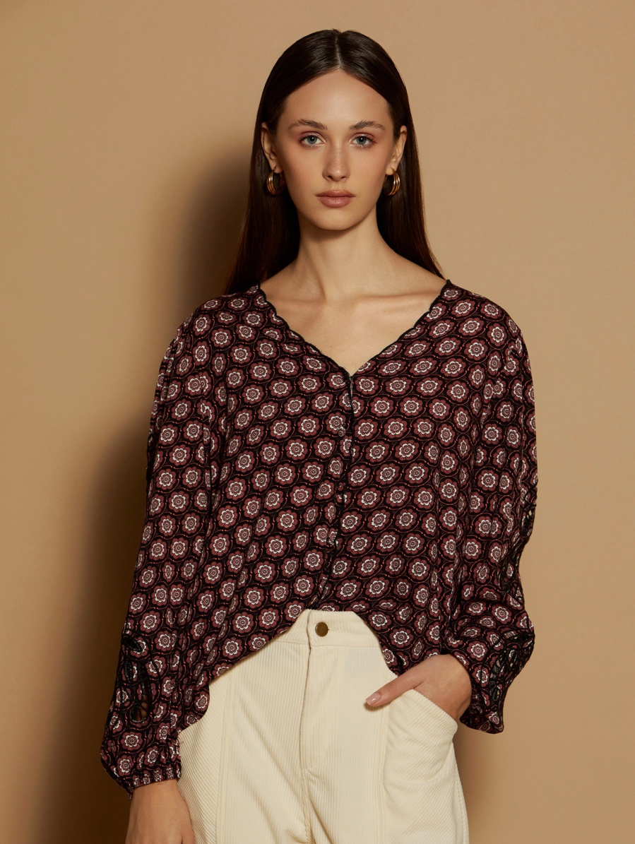 Embroidered viscose blouse