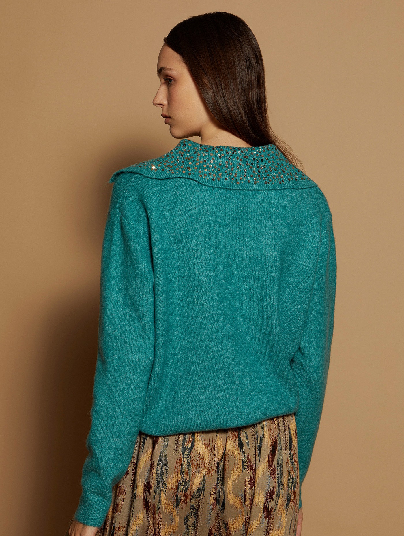 Sequined collar sweater 5