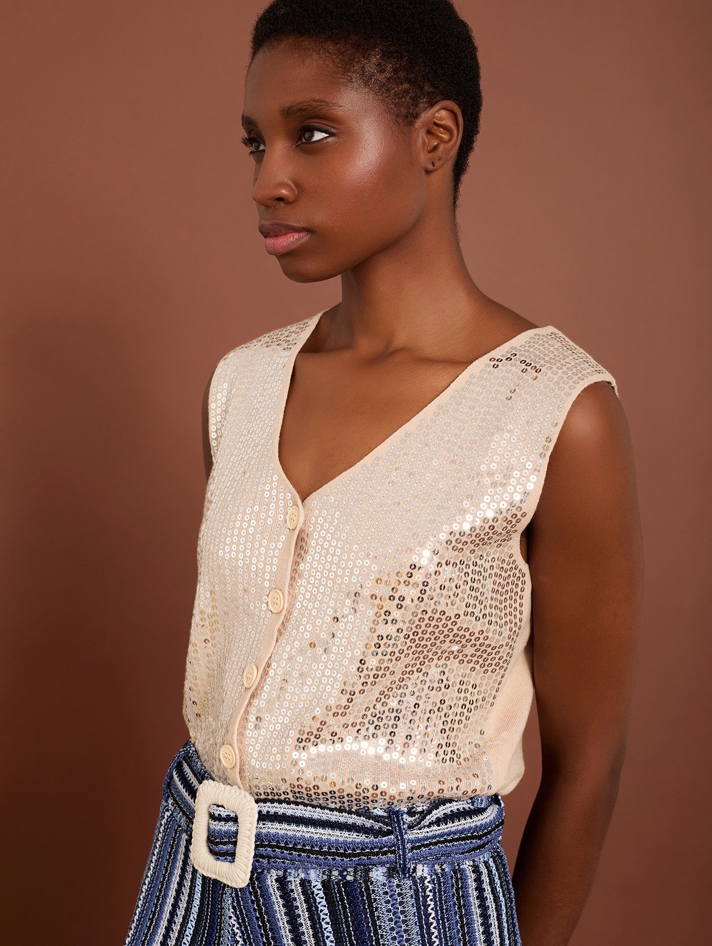 Sequined knitted waistcoat 3