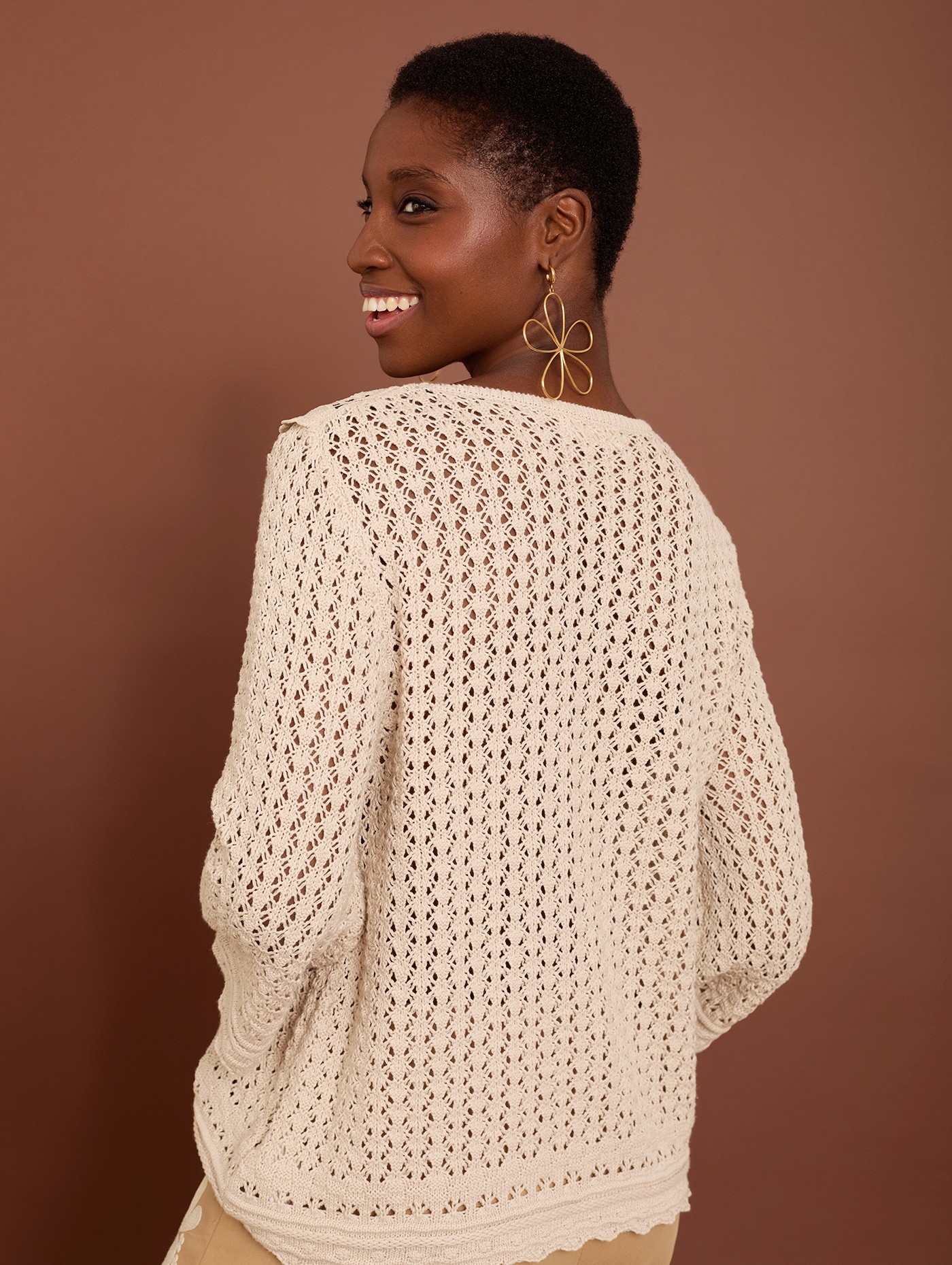 Openwork jumper with guipure collar 3