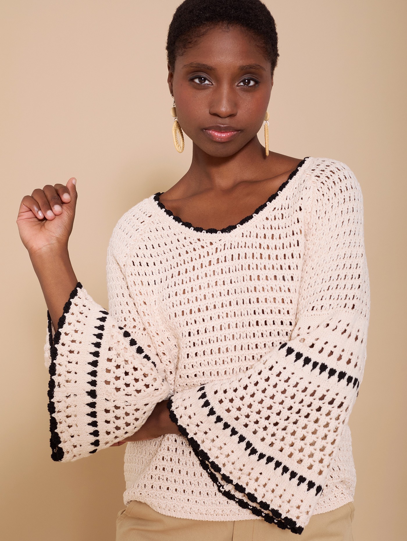 Openwork jumper with contrasts