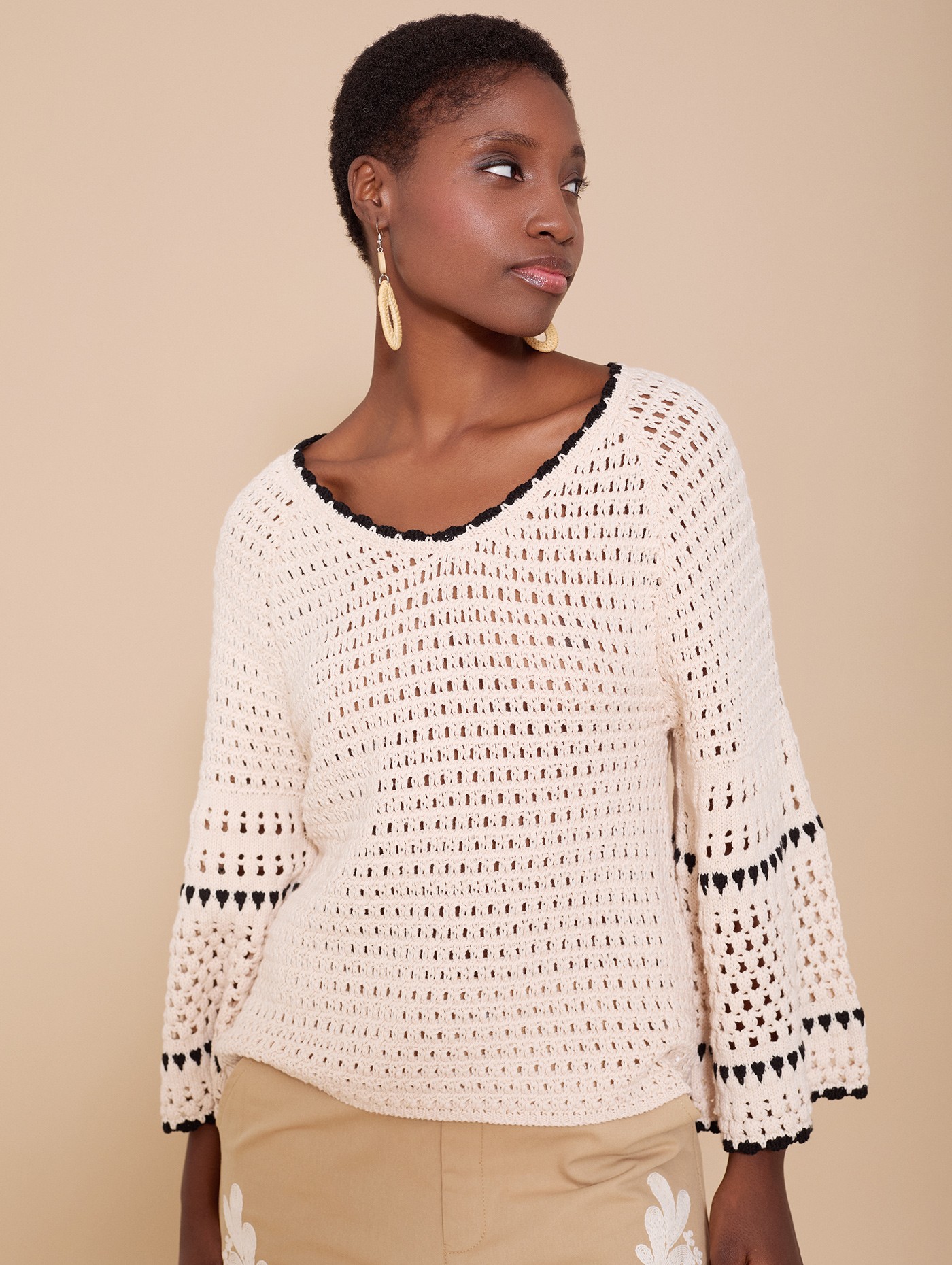 Openwork jumper with contrasts 3