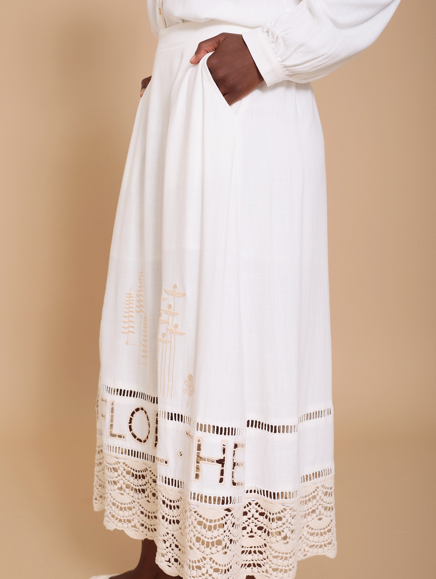 Midi skirt with cut-out embroidery 3