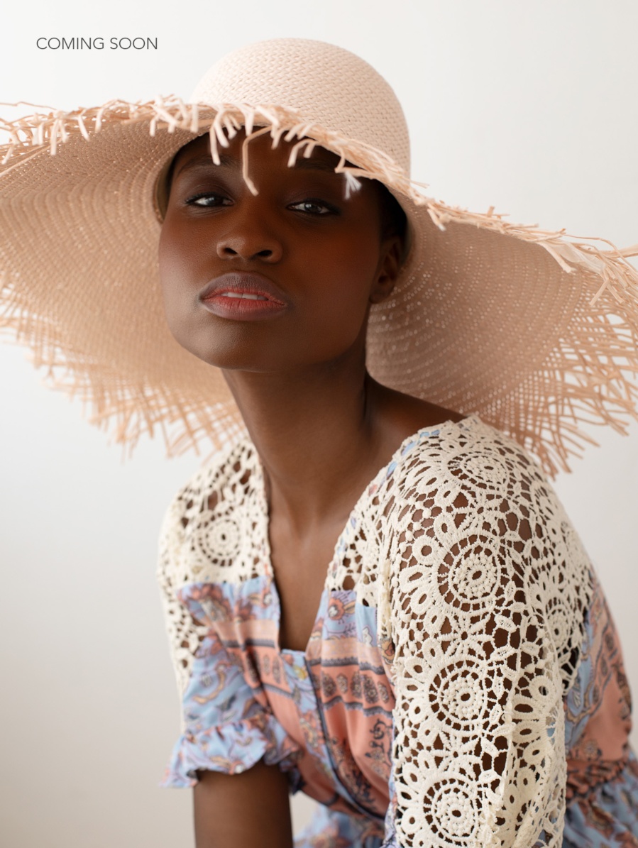 Floral printed dress with lace contrast