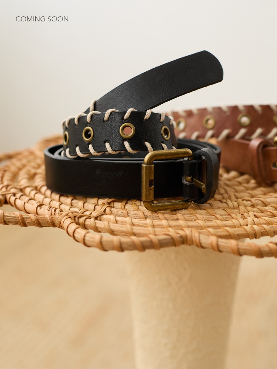 Contrast interwoven rope belt